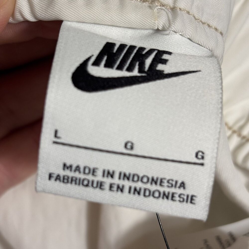 Nike Size Large Woven Utility Pants Beige/Cream Patchwork Elastic Waist - Picture 4 of 9